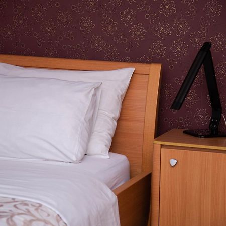 ביילו פוליה Hotel Dvor מראה חיצוני תמונה